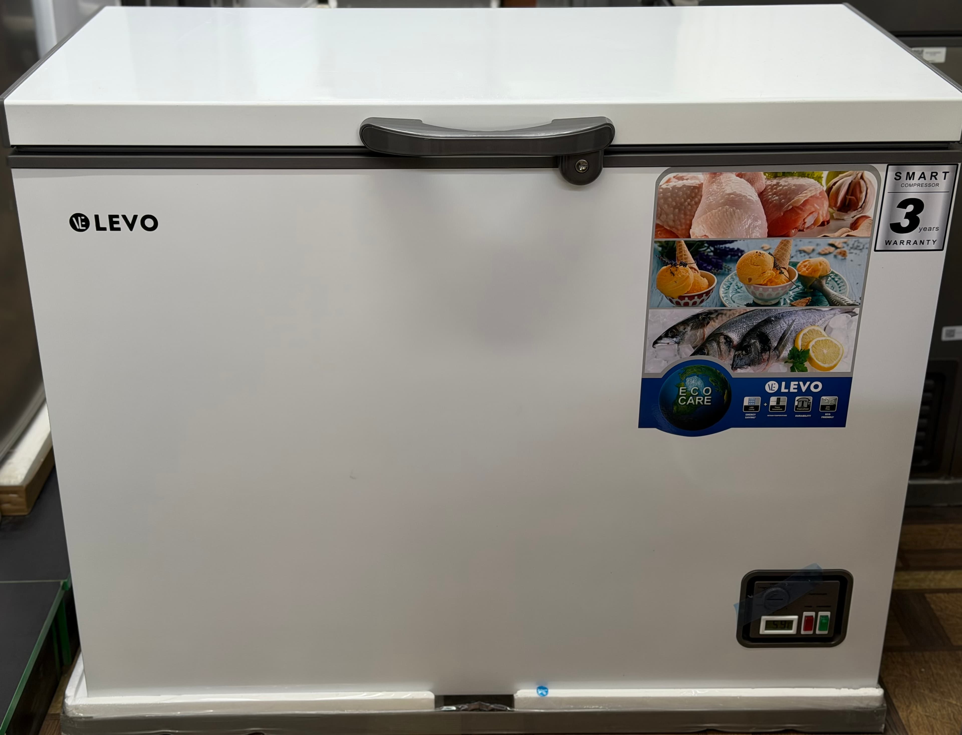 Морозильный ларь Levo Lv-338